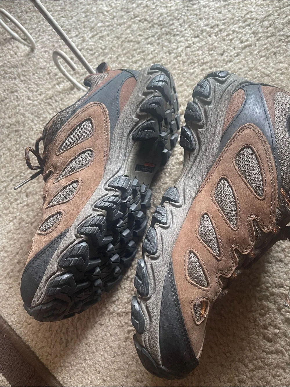 Merrell Men's Brown/Tan Hiking Athletic Shoes